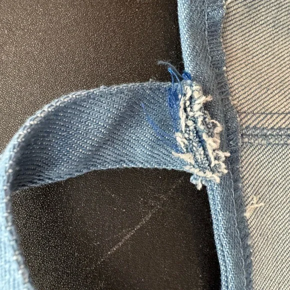 Forever 21 Navy Zip Front Heart Patch Cropped Tank - Picture 2 of 4